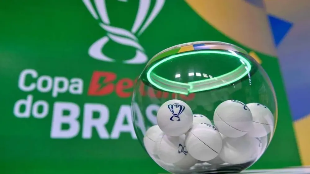 Com clássicos estaduais sorteio define quartas da Copa do Brasil