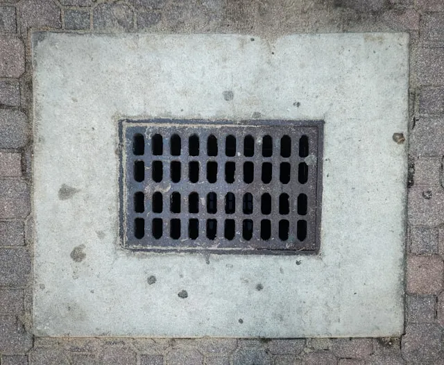 Conheça as diferenças entre rede de esgoto e drenagem pluvial