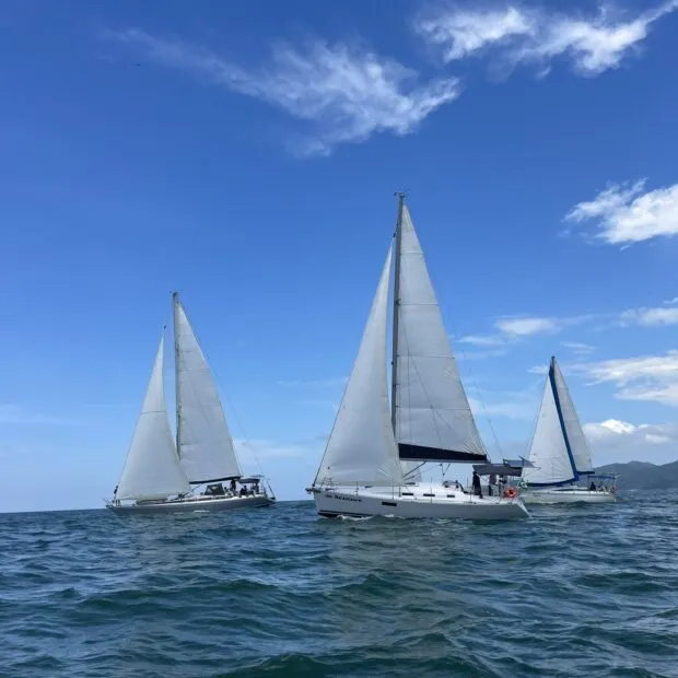 Regata celebra os 64 anos de Navegantes e deve reunir cerca de 100 velejadores