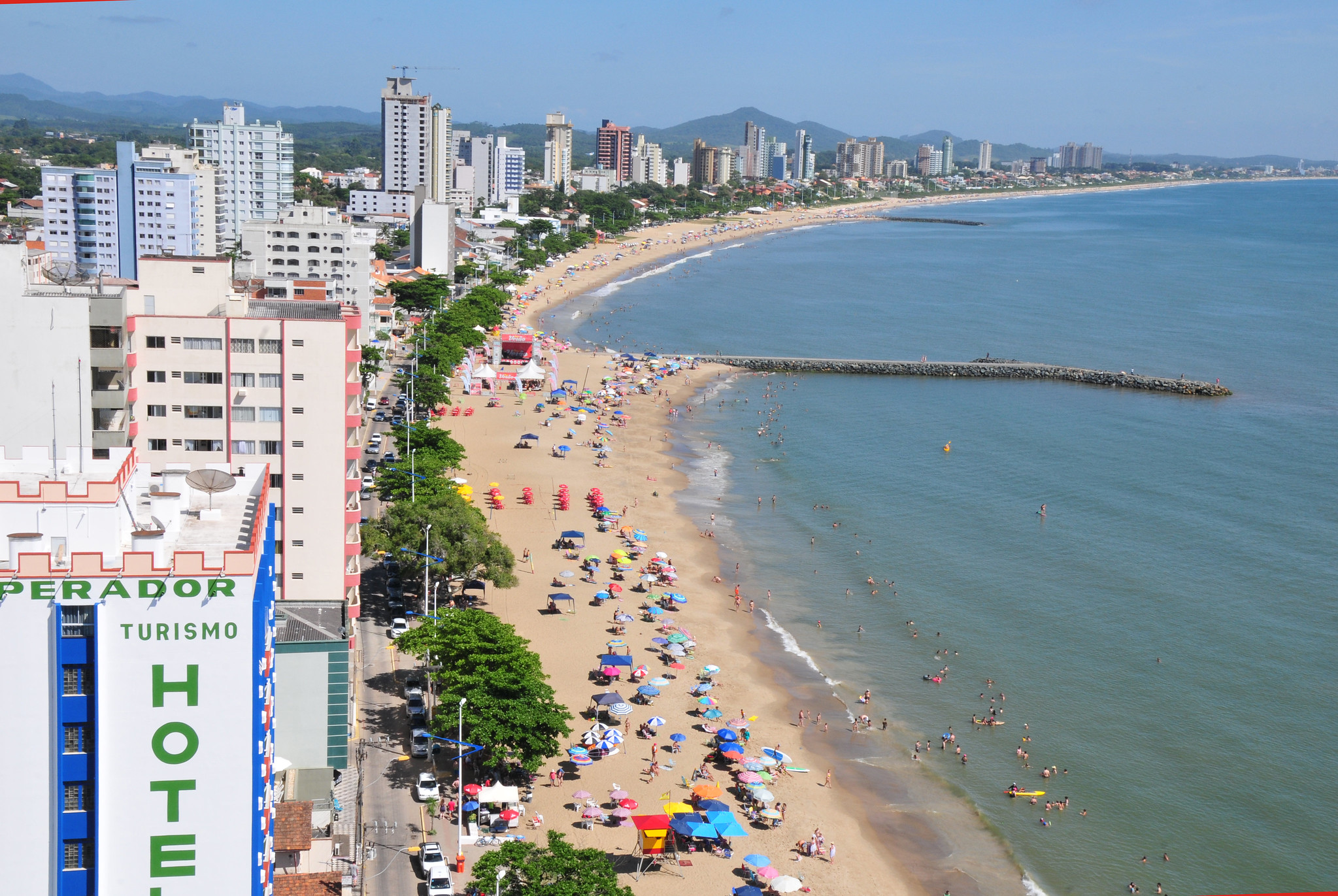 STOP: AVENIDA BEIRA MAR DE BALNEÁRIO PIÇARRAS FICARÁ FECHADA PARA O TRÂNSITO NA VIRADA 2019/2020