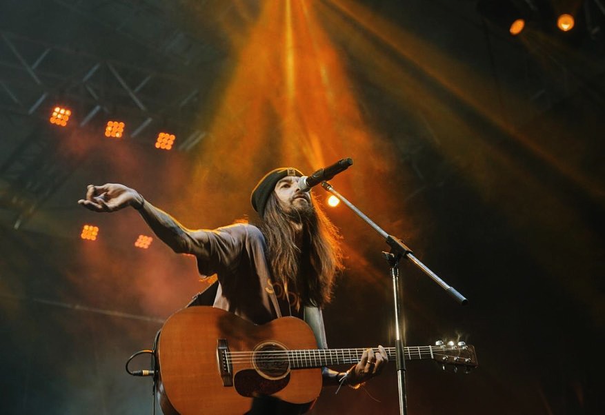 NO BALANÇO DO REGGAE: Amanhã tem Armandinho na praia Central em Balneário Piçarras