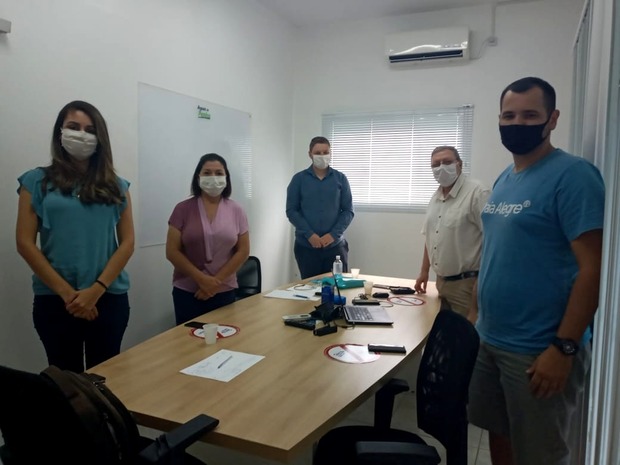 Representantes da Águas de Penha apresentam a vereadores investimentos previstos para a cidade