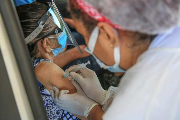 Saúde de Penha chama os idosos de 85 a 89 anos para nova etapa de vacinação contra a Covid-19