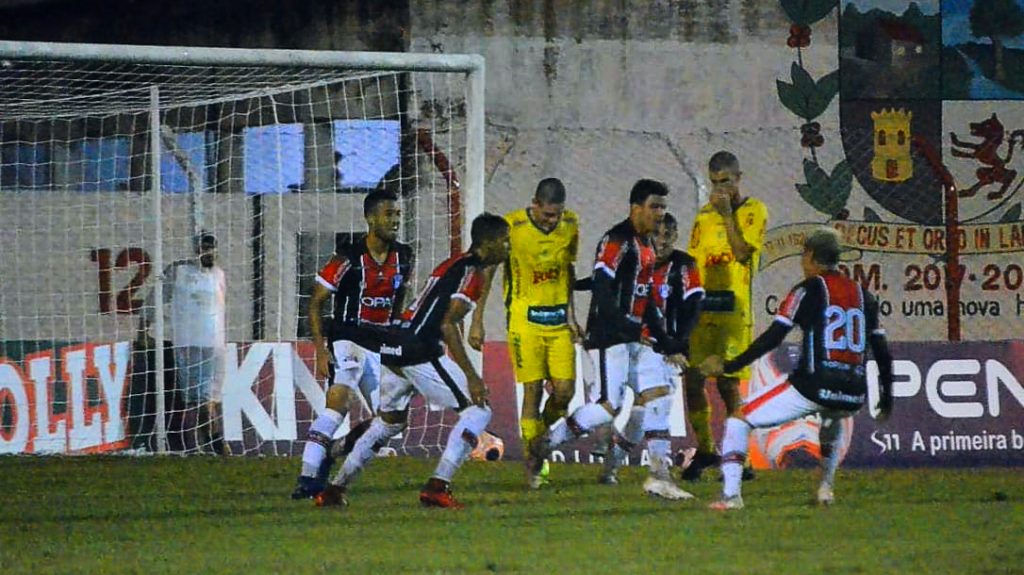 CLASSIFICADO: JEC VENDE POR 3X2 O MIRASSOL E ESTÁ NA PRÓXIMA FASE DA COPINHA SP