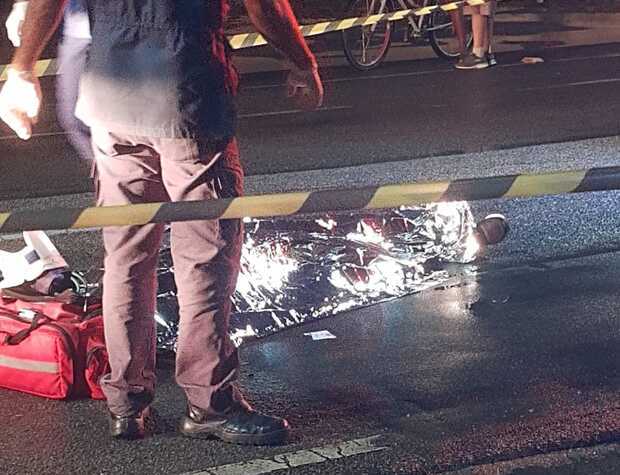 Penha: Policial PM aposentado morre atropelado por moto na Avenida Prefeito Eugênio Krause