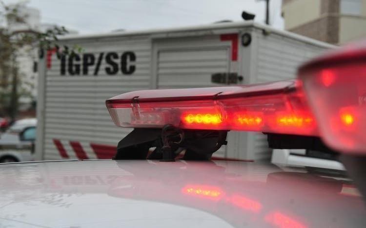 RODOVIA DA MORTE: MOTOQUEIRO MORRE EM ACIDENTE NA BR-470 EM NAVEGANTES