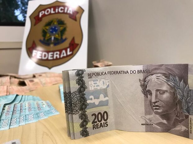 No envelope: Homem é preso com mais de R$ 22 mil em notas falsas em Joinville