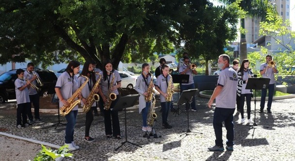 Dia do Trabalhador: Banda Municipal de Balneário Piçarras presta homenagem aos trabalhadores
