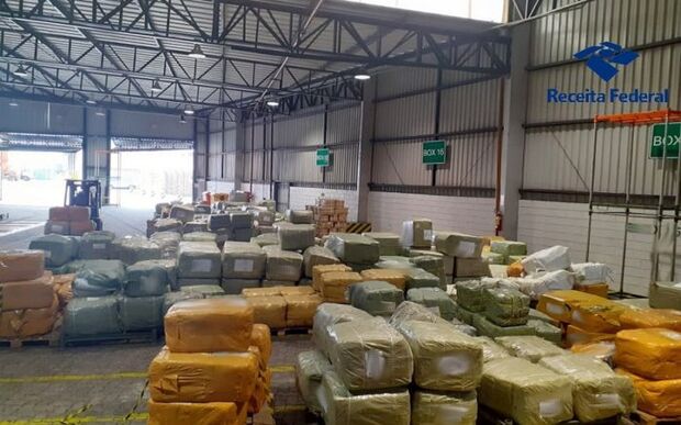 Receita Federal apreende mercadorias avaliadas em R$ 50 milhões no Porto de Itapoá