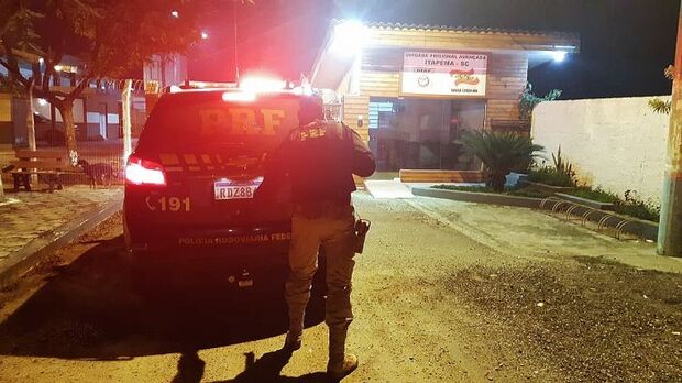 Procurado da Justiça é preso pela PRF na BR-101 em Itapema