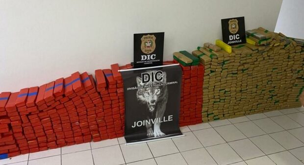 Polícia Civil apreende cerca de uma tonelada de maconha na zona Oeste de Joinville
