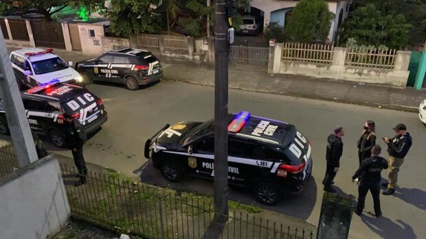 Caixeiros: Arrombadores de caixas eletrônicos no estado de São Paulo são presos em Joinville