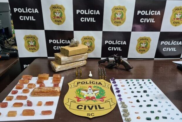 Garimpeiro da Itajuba: Homem é preso com pedras preciosas avaliadas em cerca de cinco milhões de reais em Barra Velha