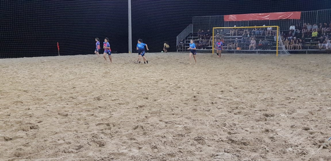 TAÇA SANTER: QUATRO JOGOS MOVIMENTARAM O BEACH SOCCER DE PENHA NA PRAIA ALEGRE NA NOITE DE ONTEM