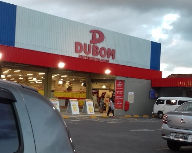 Barra Velha: Dupla assalta o Supermercados Dubom e leva cerca de 2,5 mil reais dos caixas
