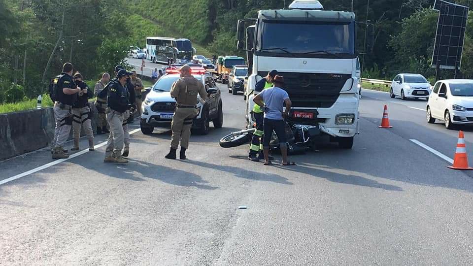 Itajaí: Justiça nega revogação de prisão preventiva de caminhoneiro que arrastou moto na BR-101