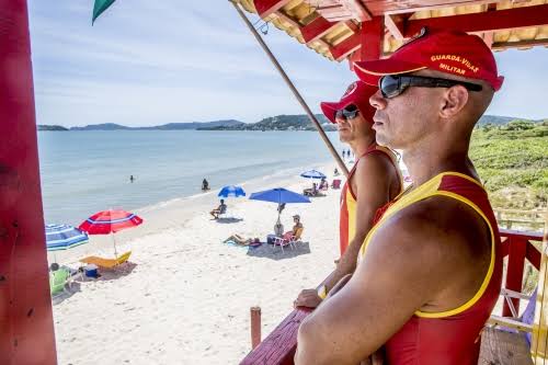 DE OLHO: COMANDO DOS BOMBEIROS MILITAR ESTUDA ESTENDER O PERÍODO DE MONITORAMENTO NAS PRAIAS