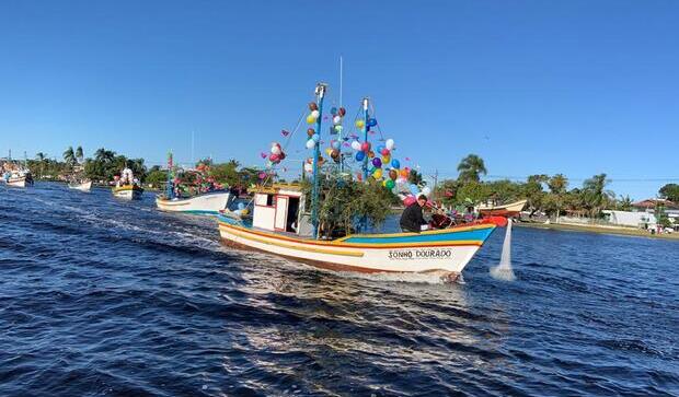Barqueata em comemoração à Festa de São Pedro movimentará Balneário Barra do Sul neste domingo