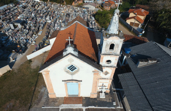 Penha: Paróquia Nossa Senhora da Penha faz campanha para reforma preventiva e emergencial da capela histórica de São João Batista de Armação do Itapocorói
