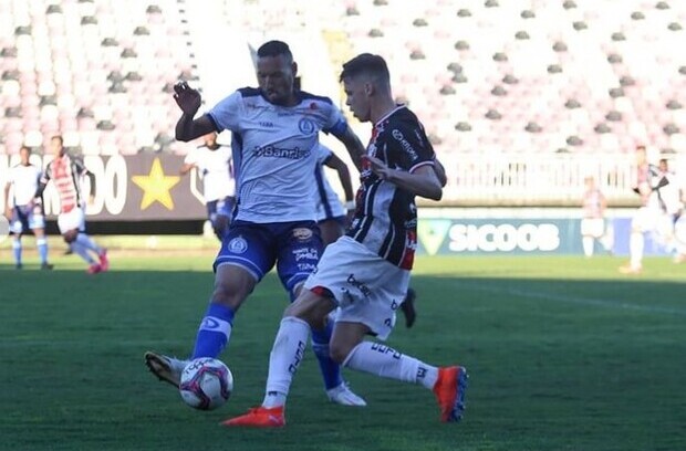 Série D: De olho na liderança o JEC recebe o Caxias de olho na Arena
