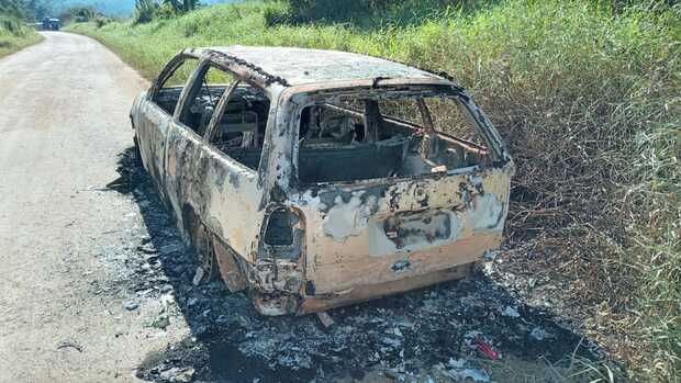 Mesmo modus operandi: Quadrilha que jogou carro contra vitrine de loja em Balneário Piçarras é suspeita de ação idêntica em Itajuba