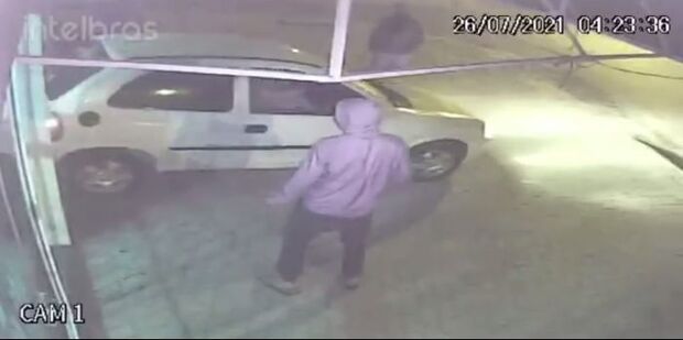 Quadrilha das vitrines: Lojas de roupas viram alvo de arrombadores em Navegantes, Penha, Balneário Piçarras e Barra Velha