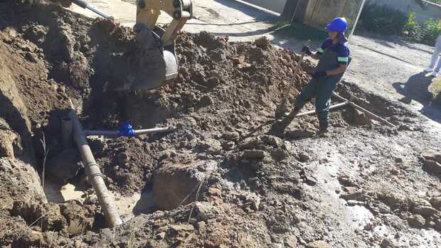 Penha: Obras de extensão de rede beneficiam moradores no bairro Nossa de Fátima