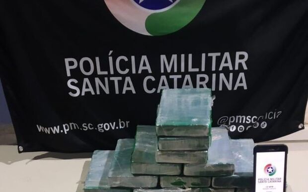 Flagrante: Dupla é presa com mais de 12 quilos de cocaína em Balneário Camboriú