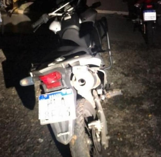 Balneário Piçarras/Itajaí: Moto usada em ataques às bases da PM e PRF é apreendida pela polícia