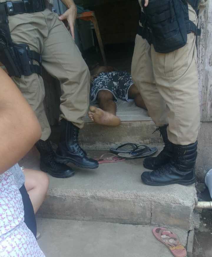 TRAGÉDIA: IRMÃO MATA IRMÃO A FACADAS NO BAIRRO SANTA LÍDIA EM PENHA