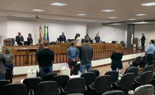 Homem que matou mulher com 95 facadas em Joinville é condenado a 21 anos de prisão