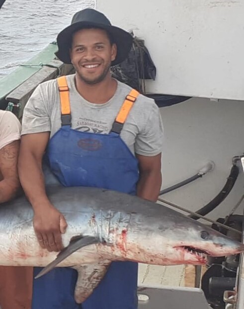 Penha: Pescador penhense que caiu em alto mar no litoral paranaense continua desaparecido