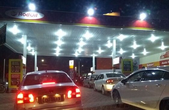 Barra Velha: Bandidos invadem posto de combustível na Avenida Santa Catarina e levam cerca de 6 mil reais em dinheiro