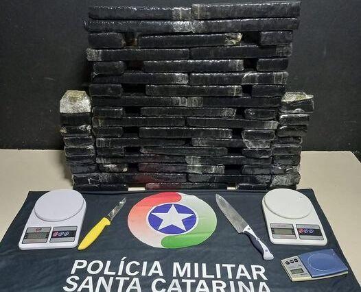 Itajaí: Homem é preso com 43 quilos de maconha no bairro São Roque