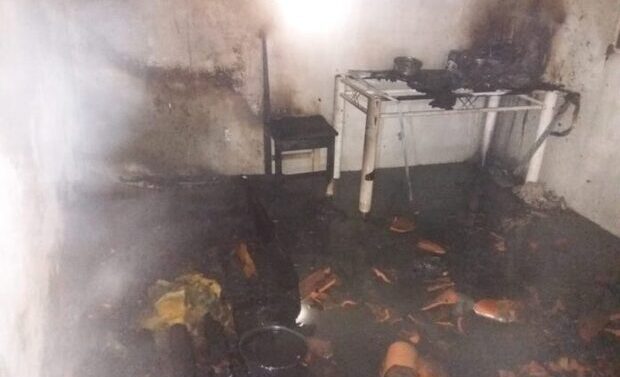 Barra Velha: Incêndio destrói dois cômodos de residência no bairro São Cristóvão