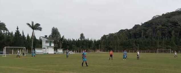 Balneário Piçarras: Equilíbrio e bom nível técnico na abertura do Municipal de Futebol Suíço