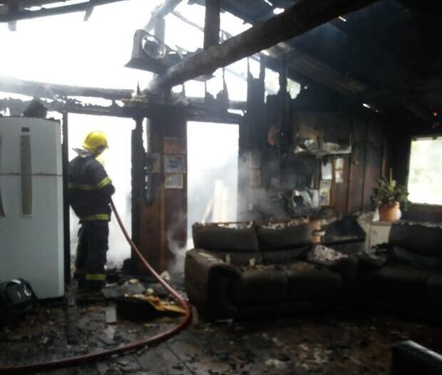 Balneário Piçarras/Navegantes: Incêndio destrói duas casas no final de semana na região