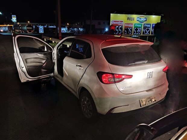 Araquari: Trio é preso pela PRF na BR-101 após assalto em Joinville em loja no Iririú