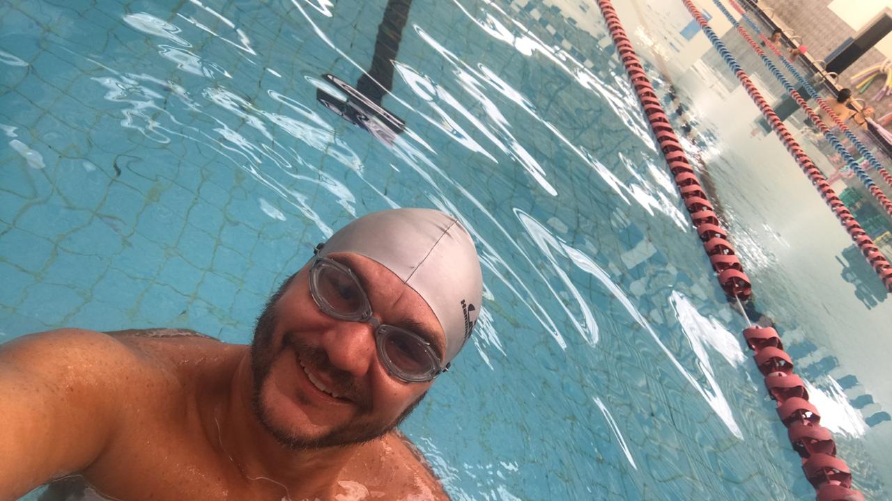 NA ÁGUA: PARATLETA BARRAVELHENSE GIULIANO NOGAROLI PARTICIPA DO CIRCUÍTO BRASIL DE NATAÇÃO EM VITÓRIA DO ESPÍRITO SANTO