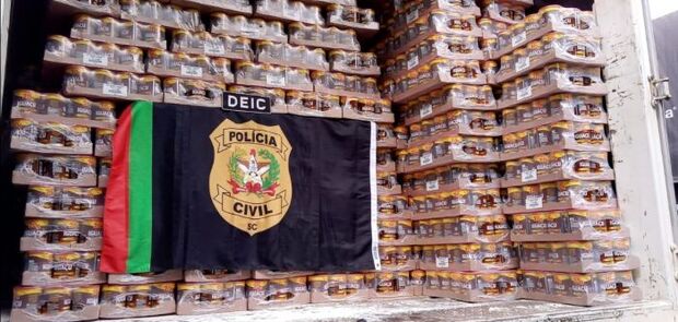 Araquari: Polícia recupera carga de R$ 300 mil de café solúvel em empresa de reciclagem