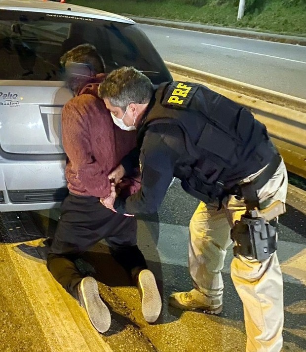 Na BR-101: Homem que matou ex-sogros em Curitiba é preso pela PRF em Biguaçu