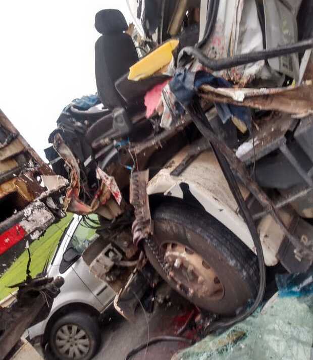 Na BR-101: Acidentes provocam congestionamentos e filas de Barra Velha à Balneário Camboriú