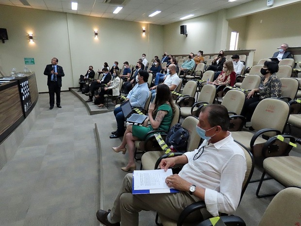 Itajaí: Prefeitos da Amfri participam de reunião para tratar da Parceria Público-Privada na área da Educação Infantil