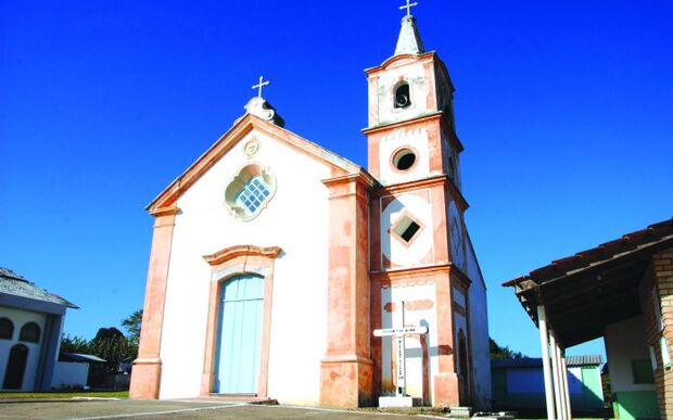 Penha: Igrejinha histórica de São João Batista de Armação do Itapocorói passará por restauração