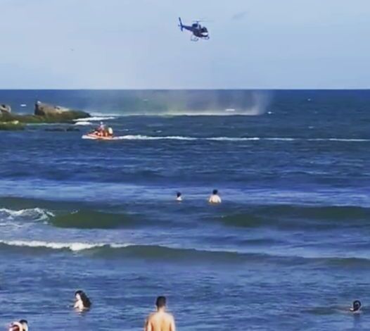 Navegantes: Seguem as buscas do jovem de Curitiba que foi arrastado por correnteza na praia do Gravatá
