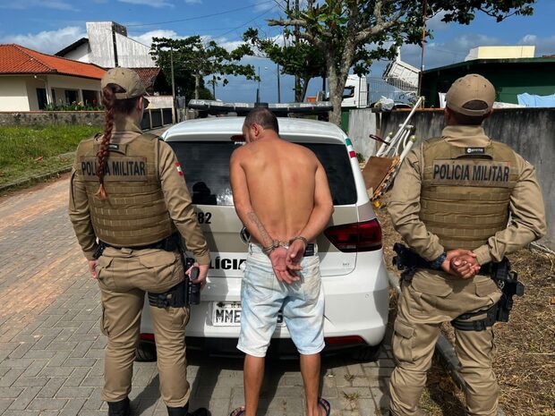 Balneário Piçarras: Foragido da Justiça é preso no bairro Itacolomi