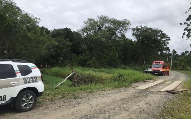 Na Corveta: Dois corpos são encontrados amarrados e com marca de tiros em Araquari