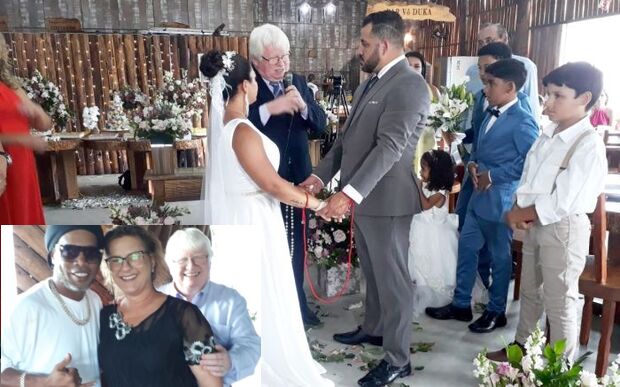 Penha: Ronaldinho Gaúcho participa de festa de casamento surpresa na Santa Lídia