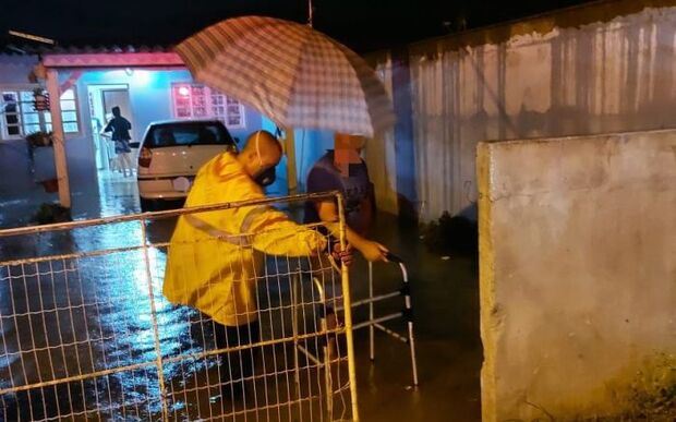Chuvarada: Defesa Civil emite alerta após chuva forte nas últimas 12 horas