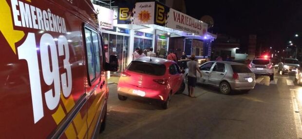 No Gravatá: Motociclista sofre ferimentos graves em acidente envolvendo carro, moto e bicicleta